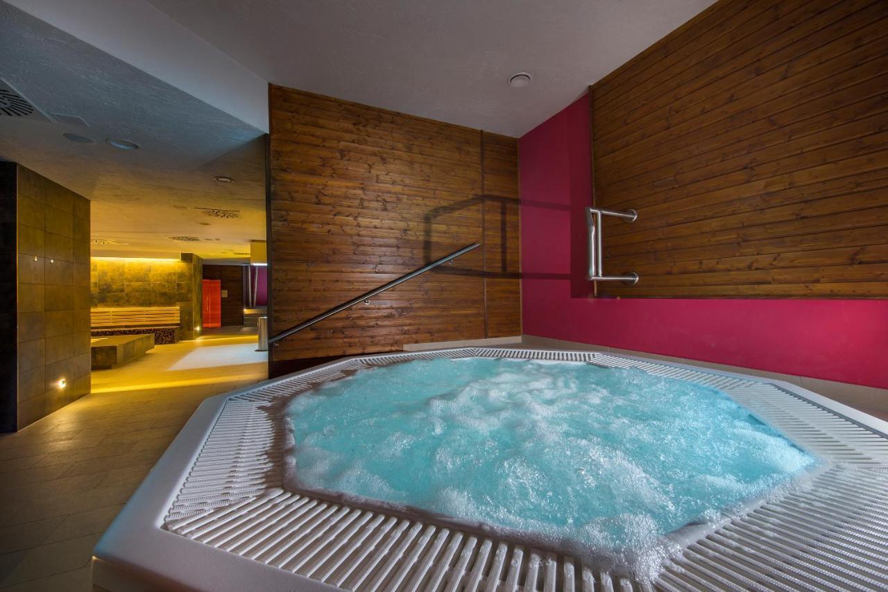 Wellness Penzion Smerdzonka - Kupele Pieniny Červený Kláštor Exteriör bild